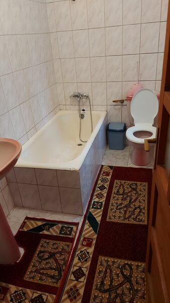 Sector 5, Carrefour Alexandria, Autogara Rahova, Bucuresti.