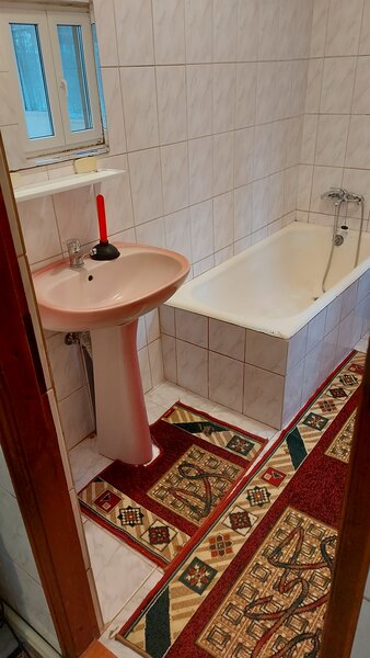 Sector 5, Carrefour Alexandria, Autogara Rahova, Bucuresti.